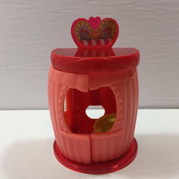 Assorted Pet Shop Store Veterinarian Mini Dollhouse Furniture Dogs - Picture 7 of 11